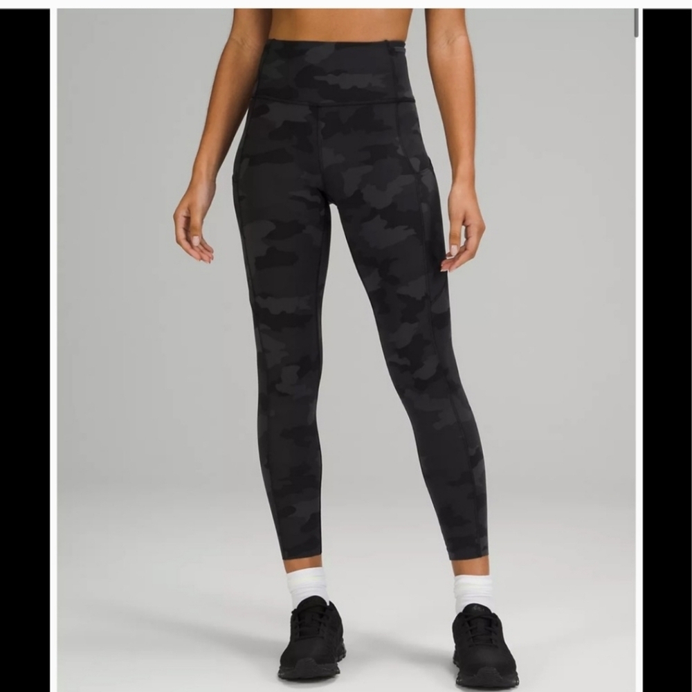 Lululemon womens Fast and Free Tight Deep Coal Camo Size 4